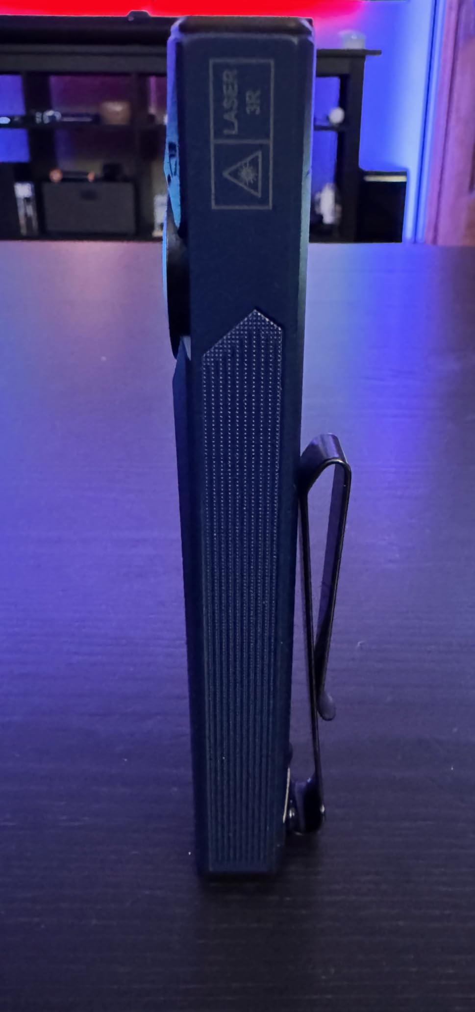 OLIGHT Arkfeld Ultra EDC Flat Flashlight Rechargeable, OAL, Olive-Green CW customer photo 1
