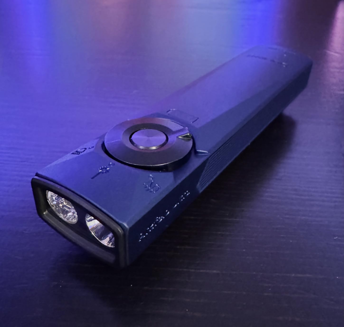 OLIGHT Arkfeld Ultra EDC Flat Flashlight Rechargeable, OAL, Olive-Green CW customer photo 2