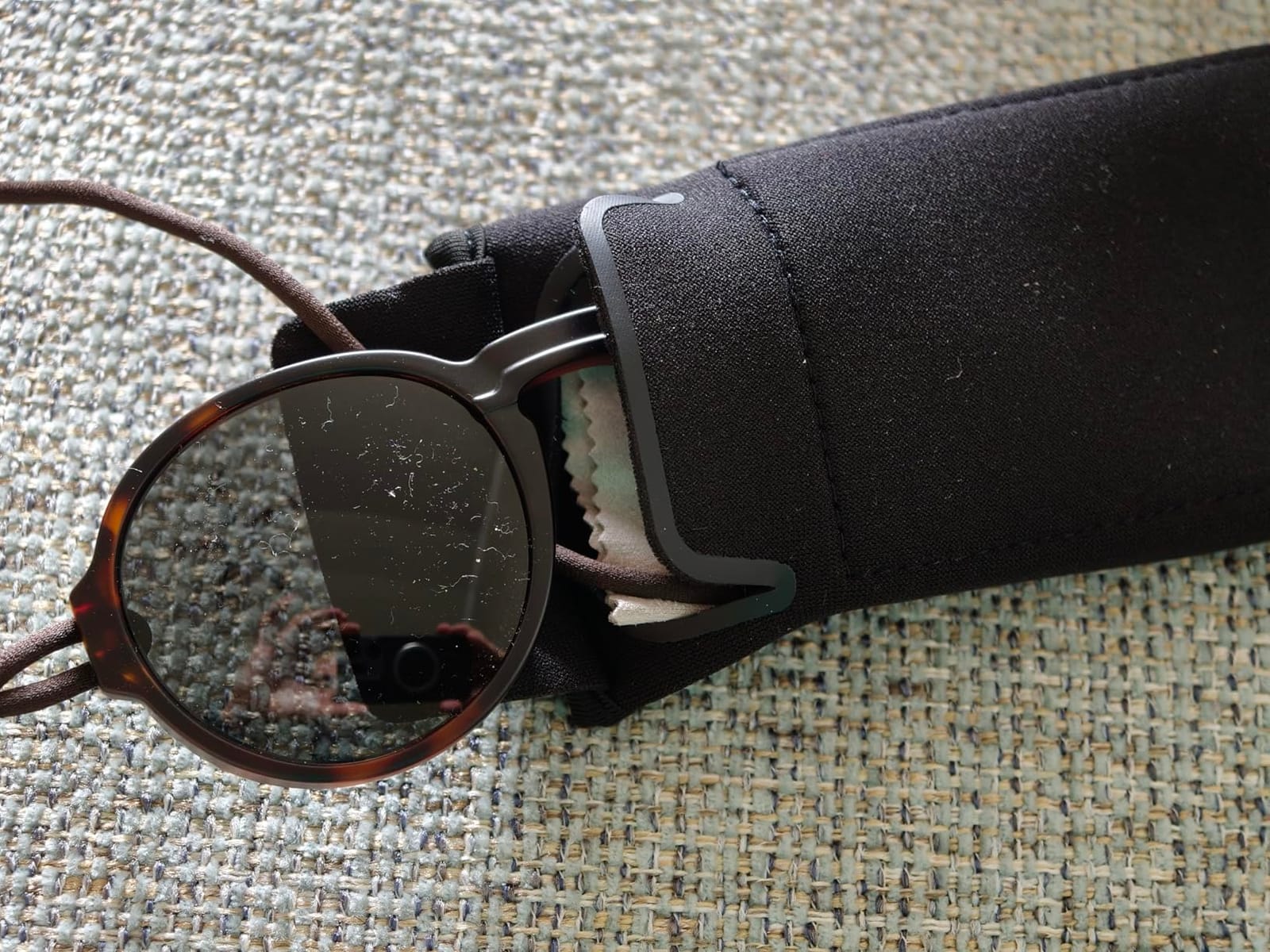 Ombraz Armless Sunglasses - Viale, Regular Size - Retainer Cord, UV 400, ANSI Z87.1 customer photo 1