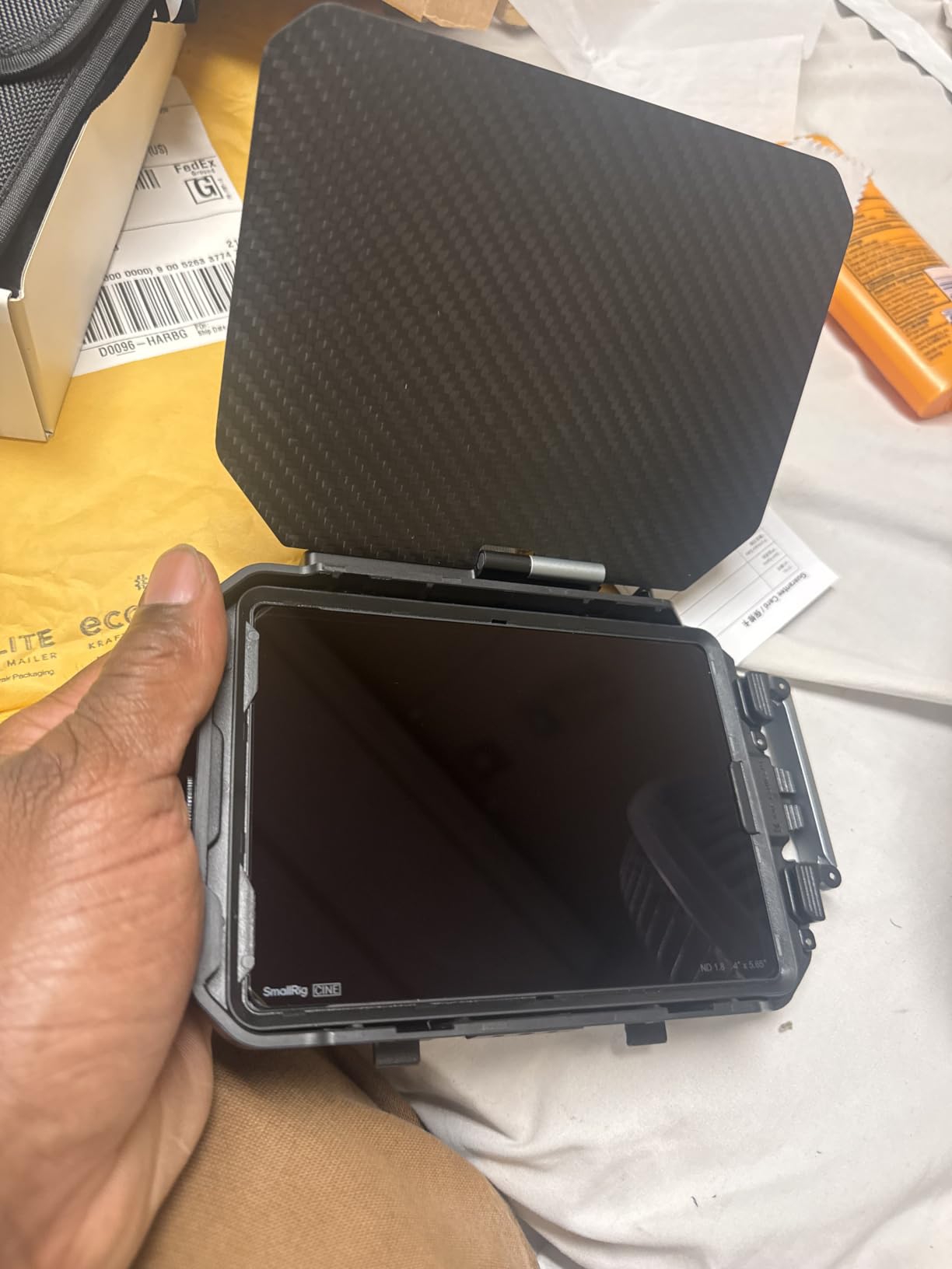 K&F CONCEPT Matte Box with Carbon Fiber Top Flag, with 5pcs Adapter Rings | DSLR Camera Matte Box with Carbon Fiber Top Flag, with 67/72/77/82/95mm Adapter Rings-FM702 customer photo 1