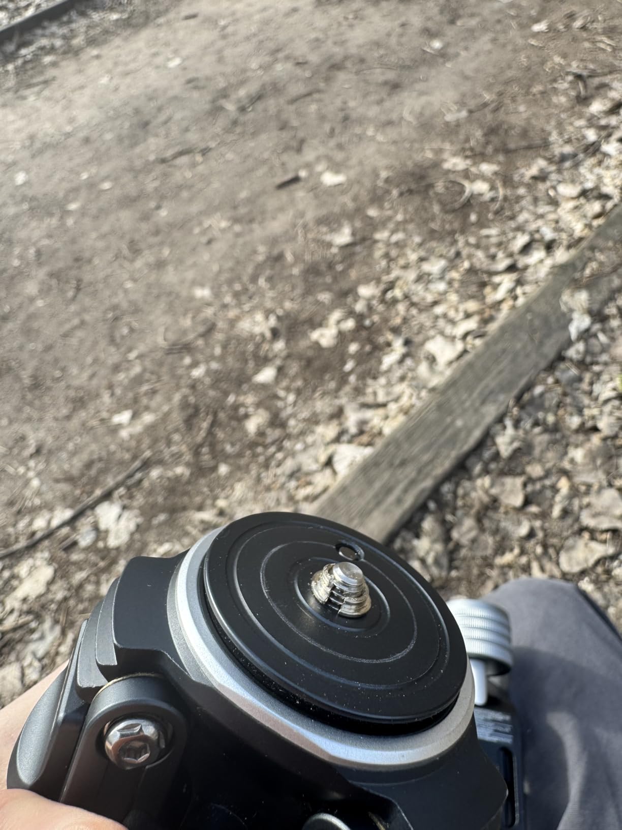 NEEWER GM102 Gimbal Head for Tripod Monopod Telephoto Lenses, 360 Degree Panoramic Camera Tripod Head, 3 Axis Adjustment, Max Load 33lb/15kg customer photo 1