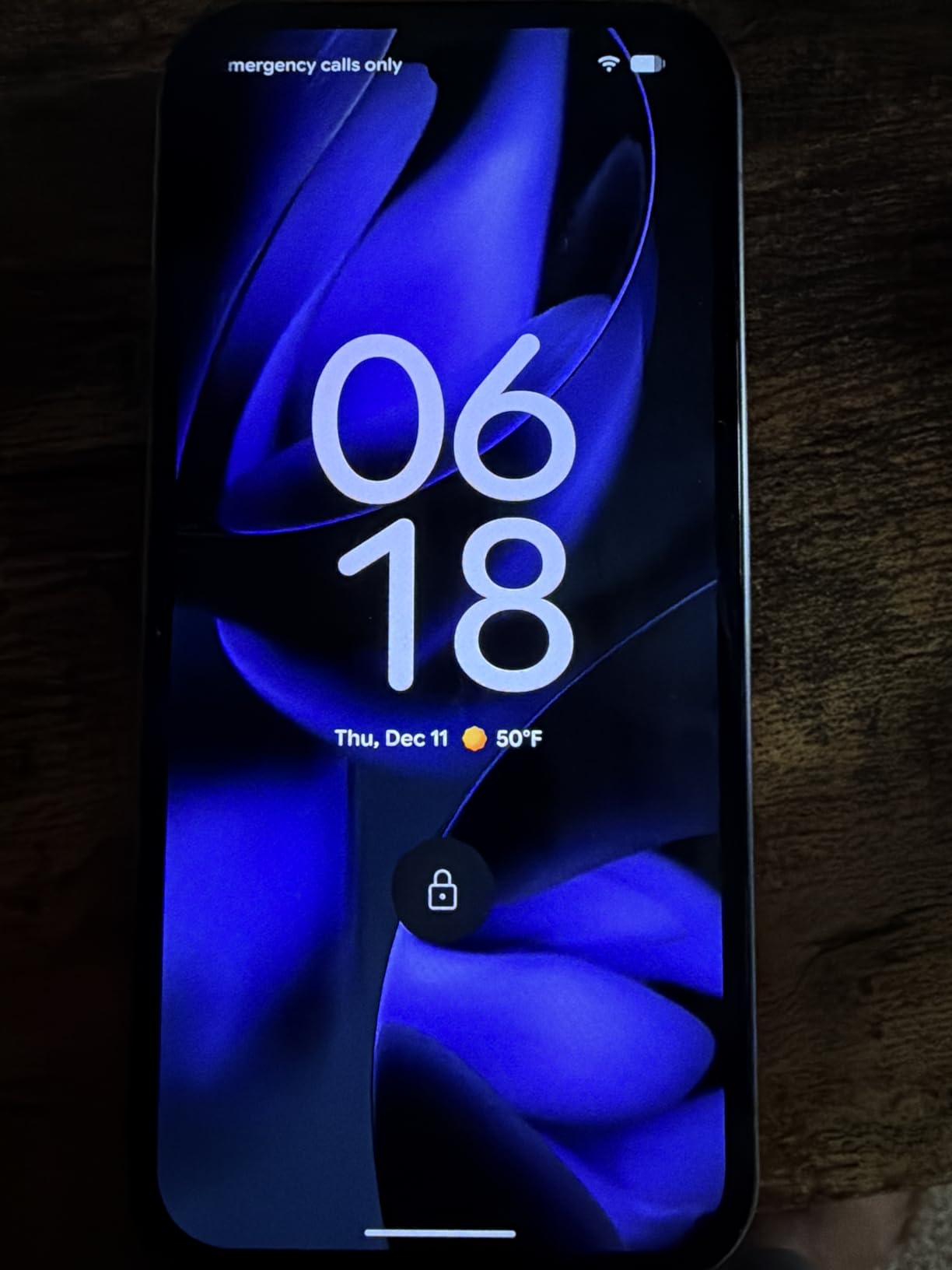Google Pixel 9a 5G, 128GB + 8GB RAM, Obsidian - Unlocked (Renewed) customer photo 1