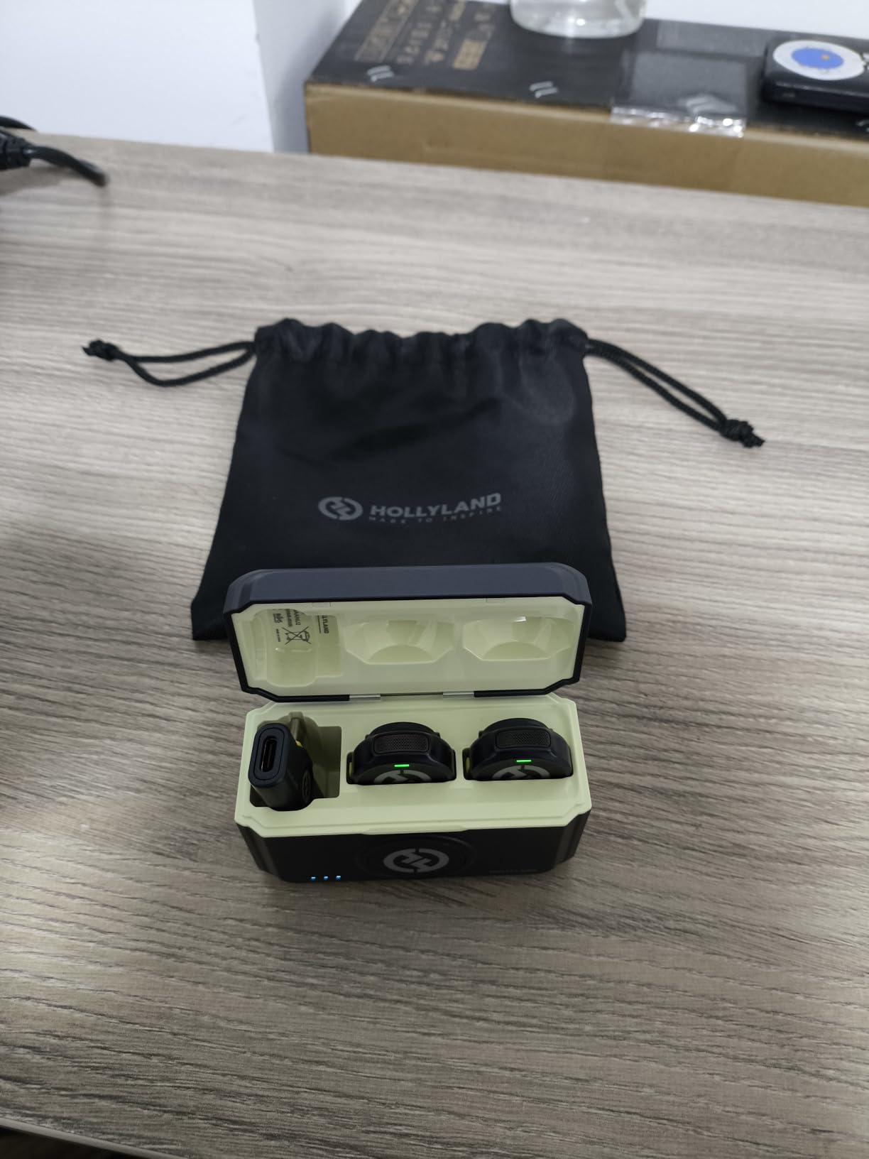 Hollyland Lark M2 Wireless Microphone for iPhone/Camera/Android/PC, 48kHz/24-bit High Fidelity Audio, 300m Range, Noise Cancelling, 40h Use, YouTube, Vlog, Streaming customer photo 1