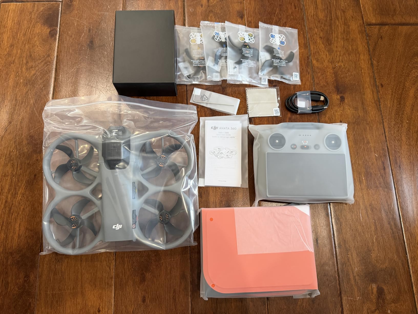 DJI Avata 360 Fly More Combo (RC 2), 8K 360° Camera Drone | 1-Inch-Equivalent 360° Imaging, 8K/60fps HDR, Aerial Filming, Three Batteries, Propeller Guard customer photo 1