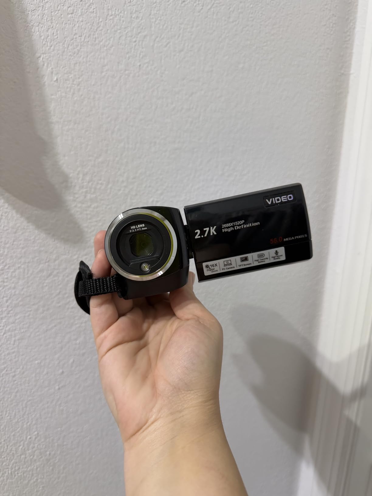 Fxmug DV110 Video Camera Camcorder QHD 2.7K 56MP 16X Digital Zoom Vlogging Camera customer photo 1